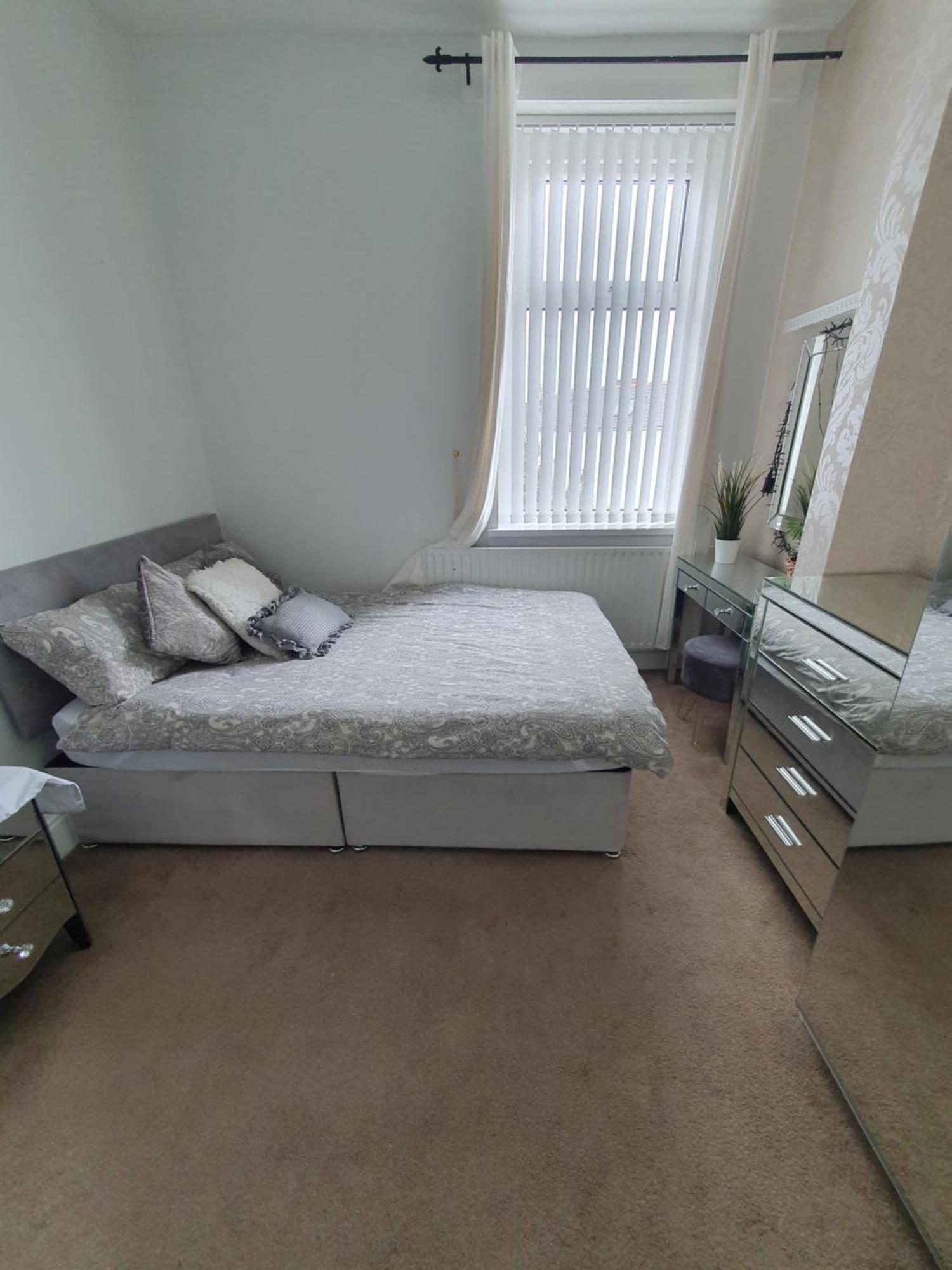 Private Double Room In Cardiff Exteriör bild